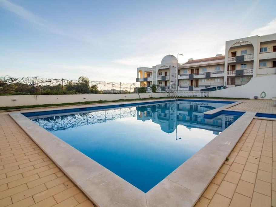 Central Apartment - Pool And Sea View & Albufeira Center Kültér fotó